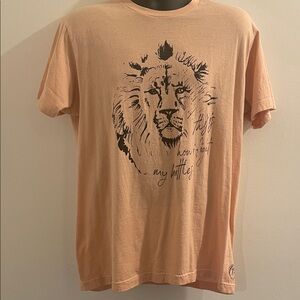 Men's Peach Lion Graphic Tee